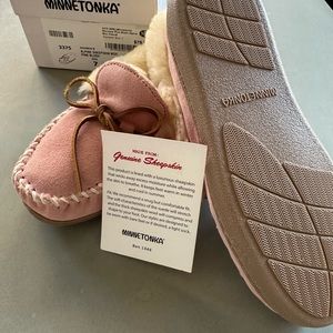 Minnetonka moccasin blush pink